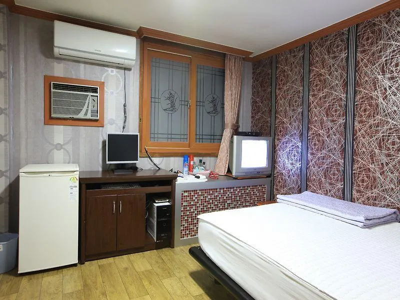 Busan Inn Motel