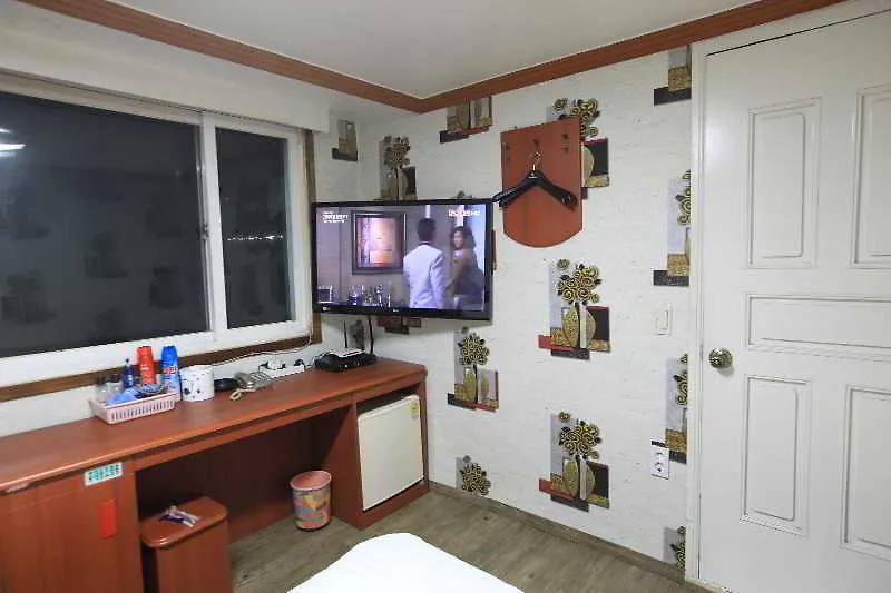Busan Inn Motel 2*,